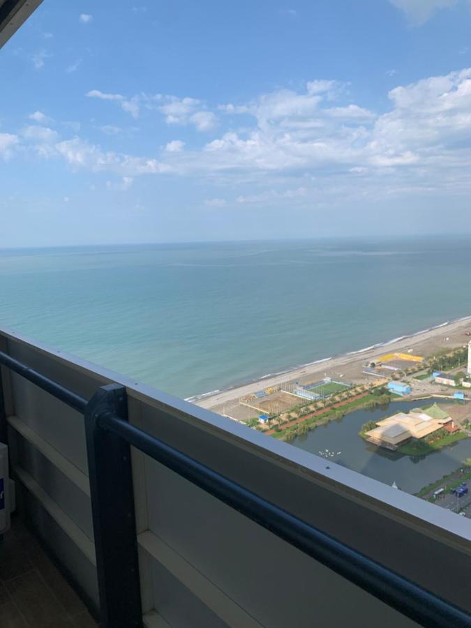 Panorama Aparthotel Orbi City Batumi Exterior foto