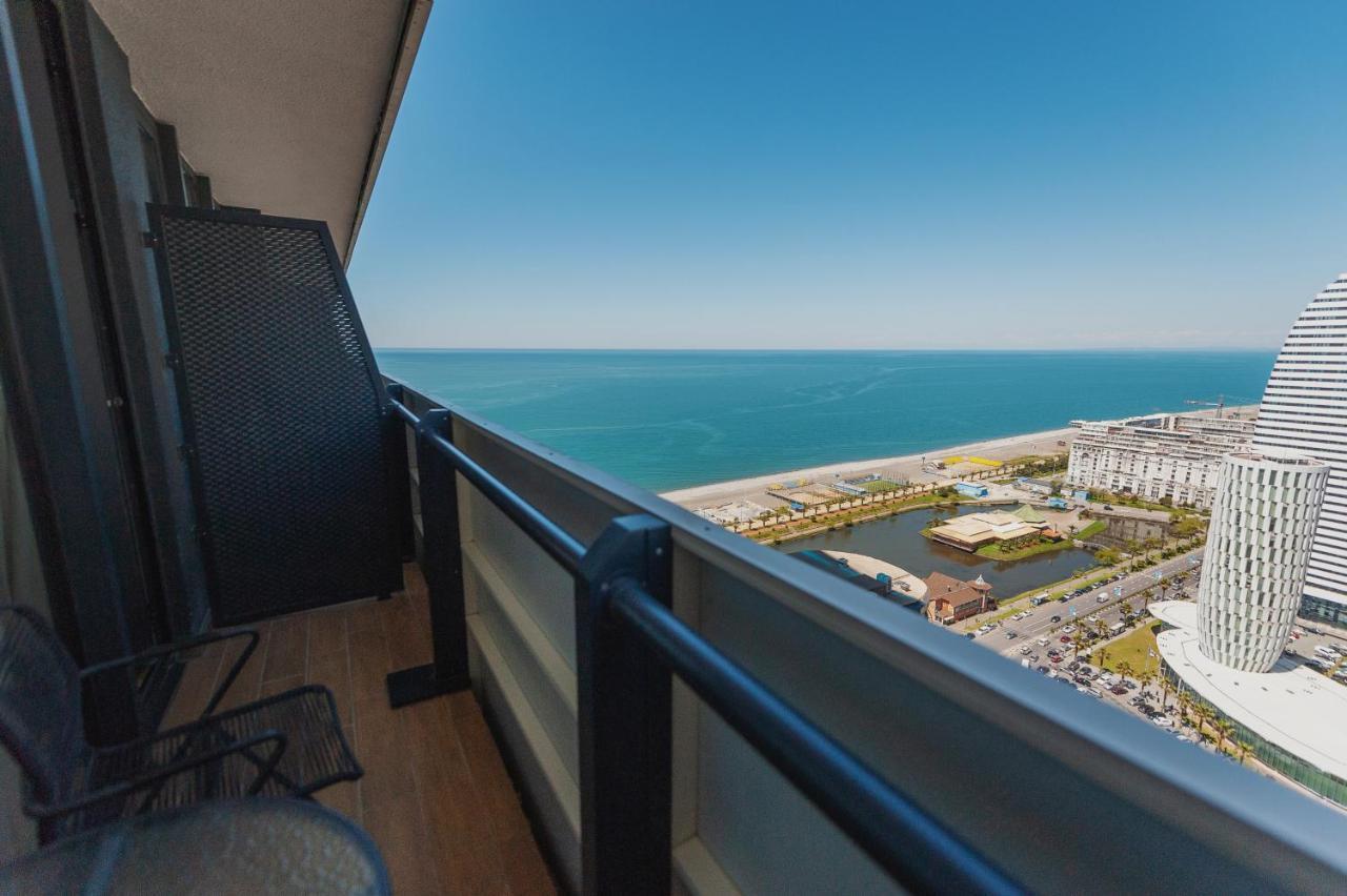 Panorama Aparthotel Orbi City Batumi Exterior foto